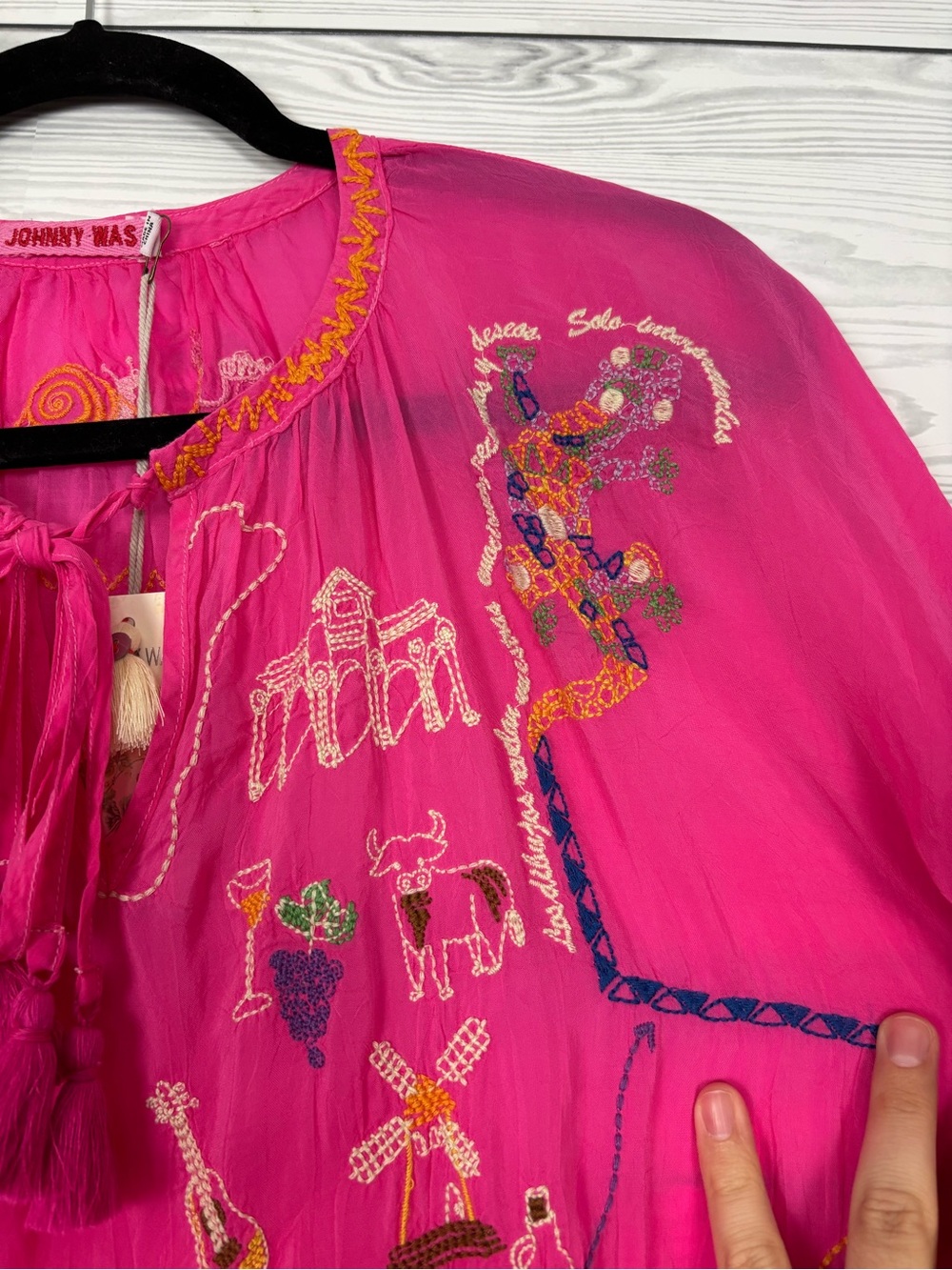 Johnny Was Zadonia blouse Fatima size medium fuchsia pink embroidered NWT - Picture 8 of 16